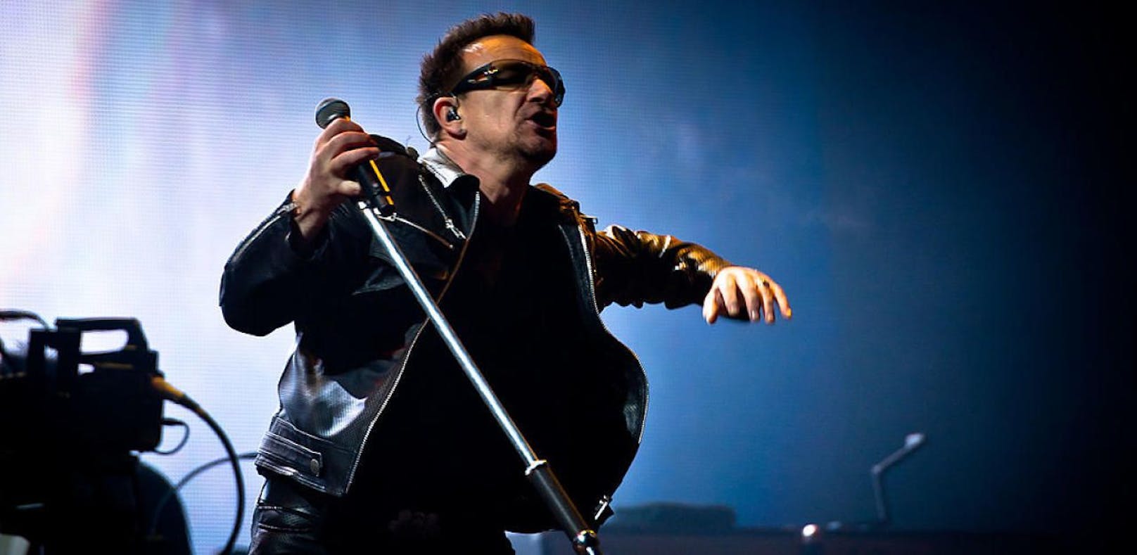 Bundesliga: Rock-Band U2 muss neuen Rasen zahlen