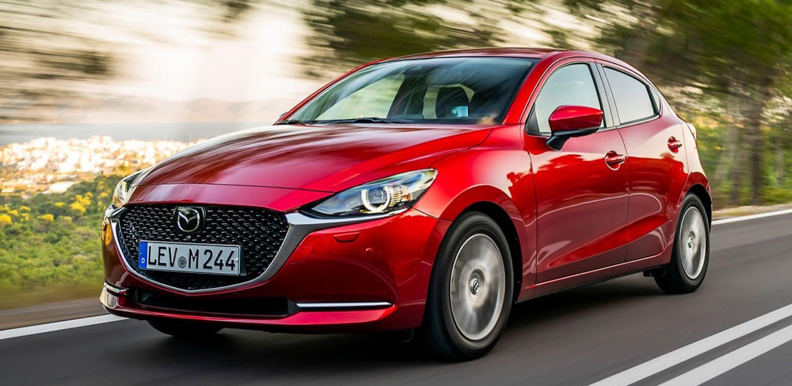 Mazda2 bekommt Facelift und Mild-Hybrid-Antrieb
