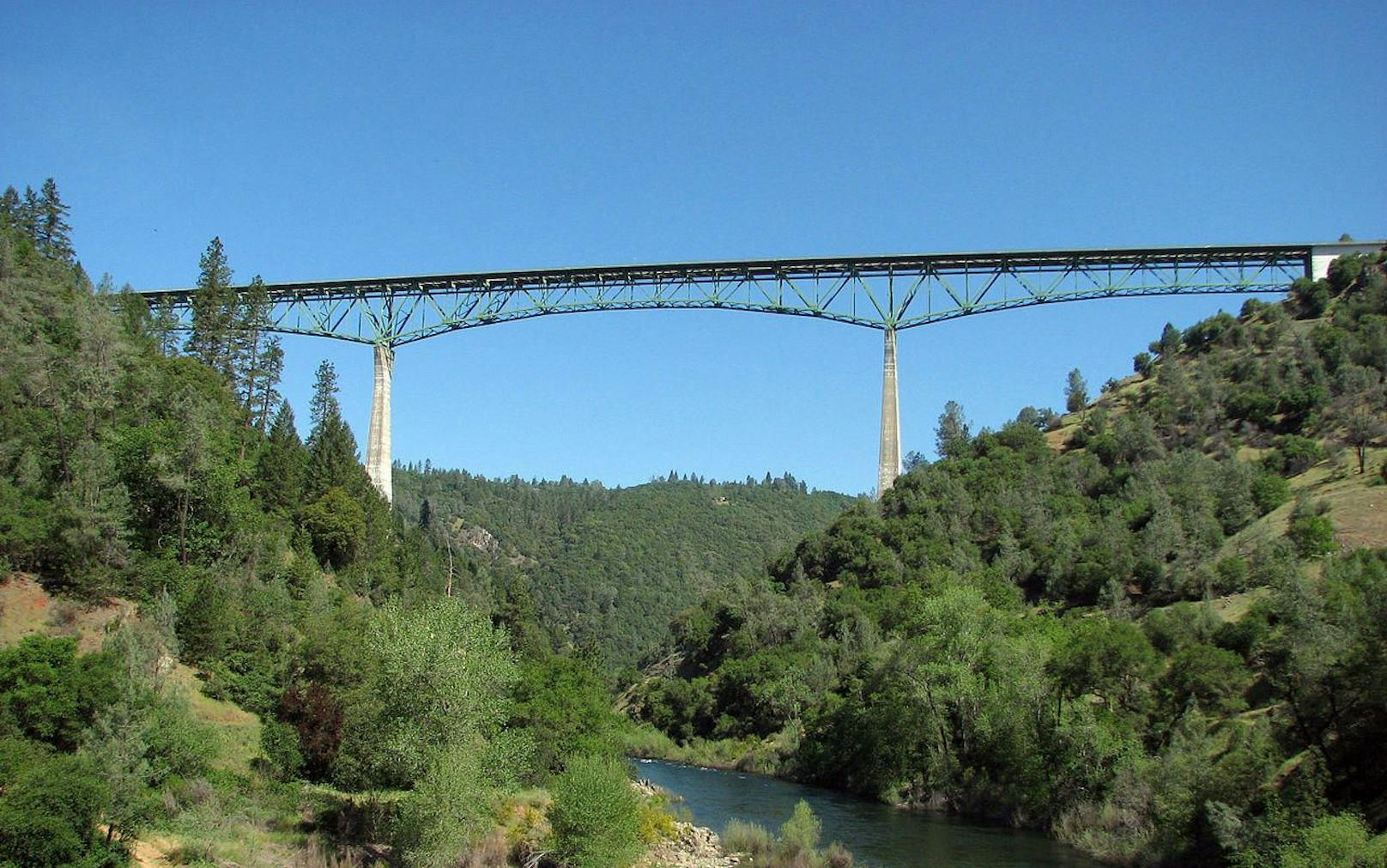 Die Selfie-Frau fiel von der 220 Meter hohen &quot;Foresthill Bridge&quot; in Kalifornien. 