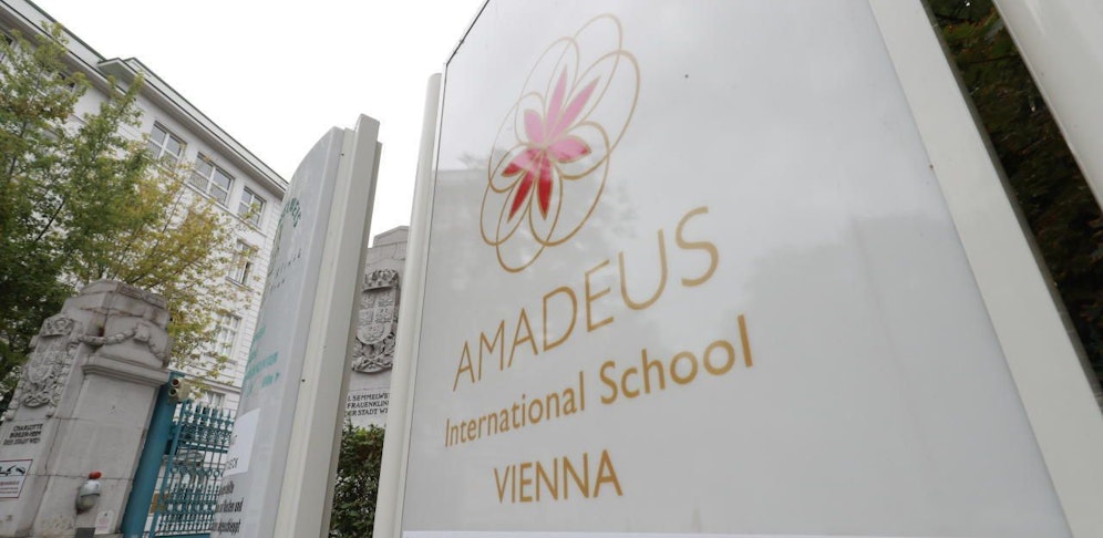 Uniform-Pflicht schon in der ersten Klasse Volksschule.