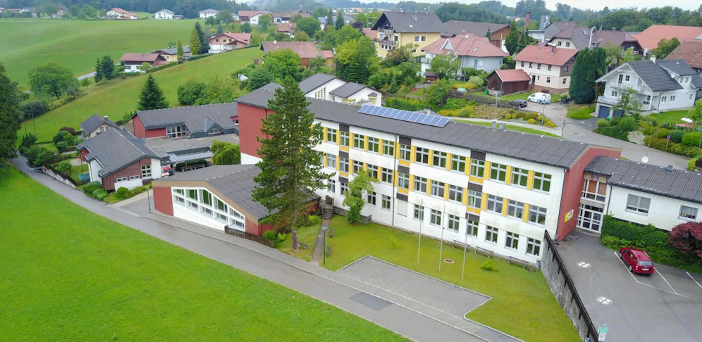 NMS-Schüler teilten in WhatsApp diverse Pornos.