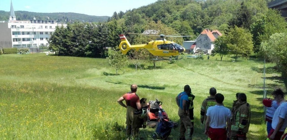 Der Mann wurde per Heli ins Spital geflogen.