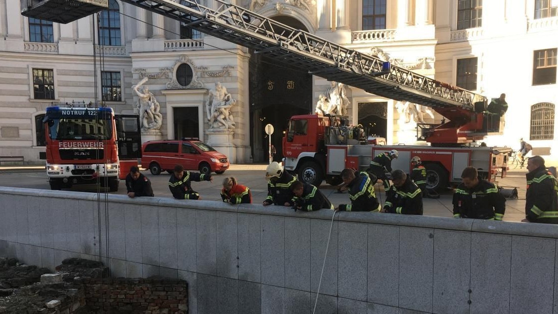 Schon mehrmals stürzten oder kletterten Personen in die Ausgrabungen am Michaelerplatz.