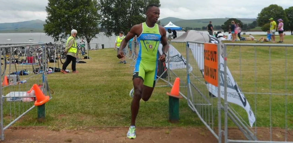 Mhlengi Gwala überlebte den Angriff schwer verletzt (Foto: Gameplan Media)