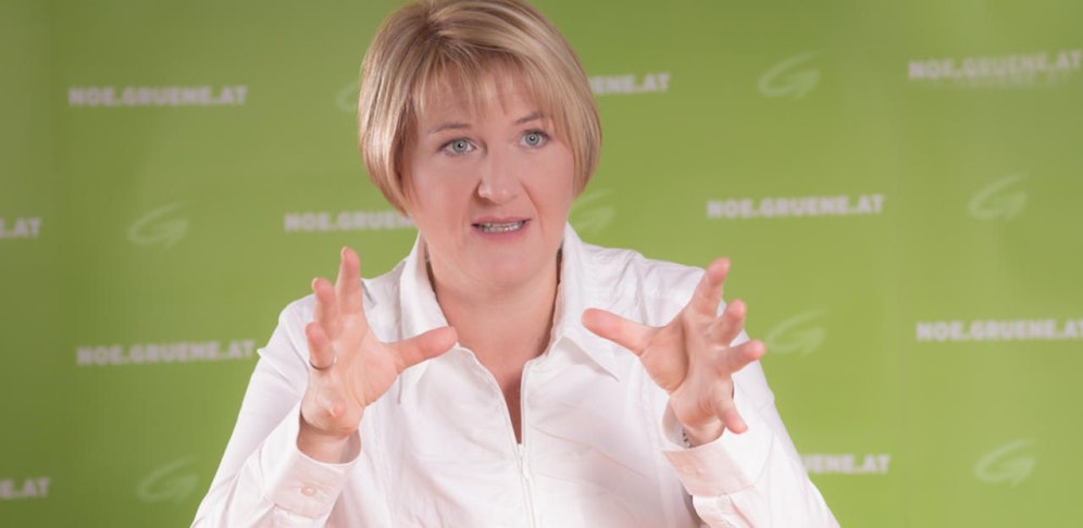 Grünen-Obfrau Helga Krismer: "ÖVP fürchtet Bürgeranliegen wie der Teufel das Weihwasser."