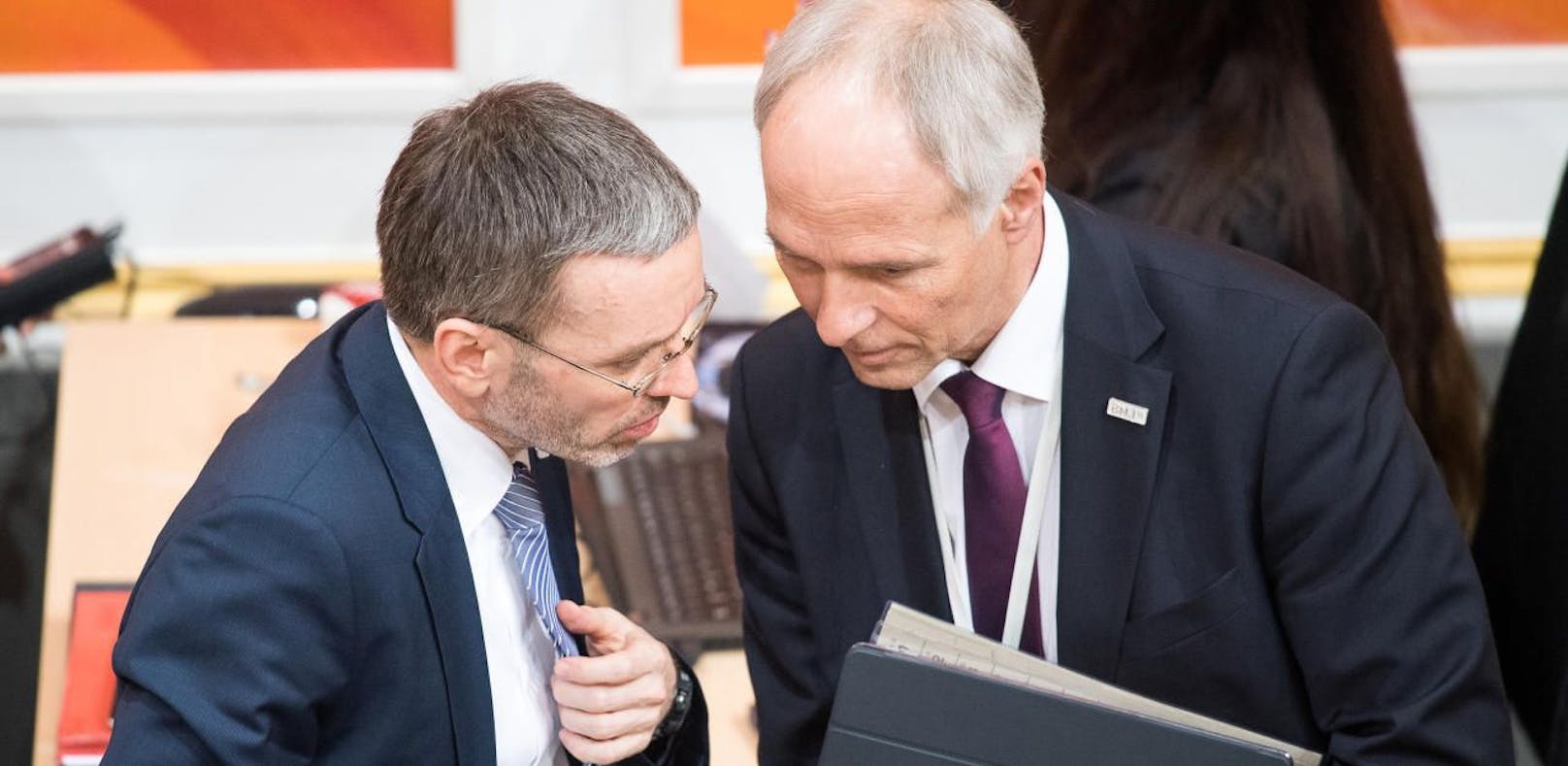Ex-Innenminister Herbert Kickl (FPÖ) und sein Ex-Generalsekretär Peter Goldgruber.