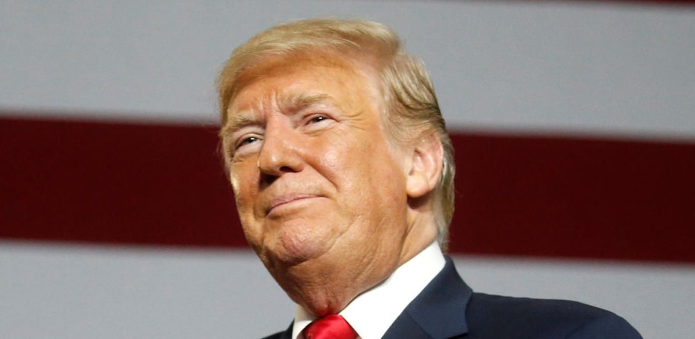 Für US-Präsident sind nur sie der Grund, warum er so orange ist: Glühbirnen!