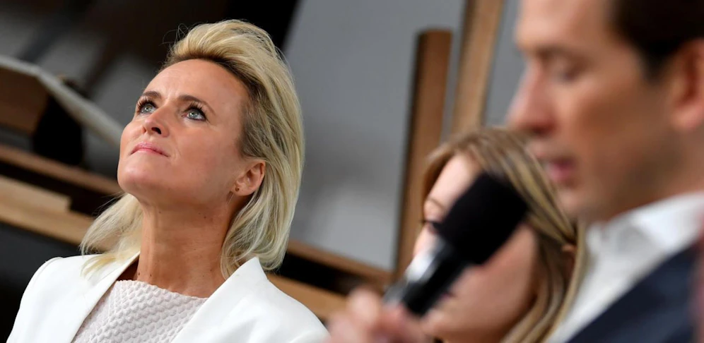 Die ehemalige Skisportlerin und ORF-Kommentatorin Alexandra Meissnitzner, Volksschullehrerin Sabrina Kubicek, ÖVP-Chef Sebastian Kurz, bei der Präsentation "Das Wahlprogramm Teil 2: 'Wirtschaft und Standort'", am Mittwoch,13. September 2017, in Kuchl bei Salzburg.