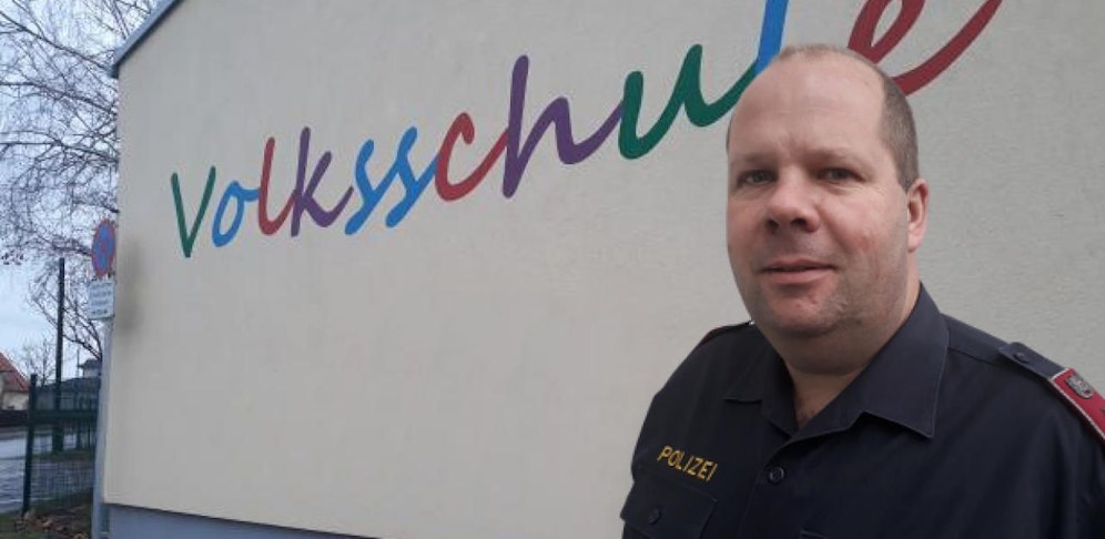 Lebensretter Georg Frank und die Volksschule.