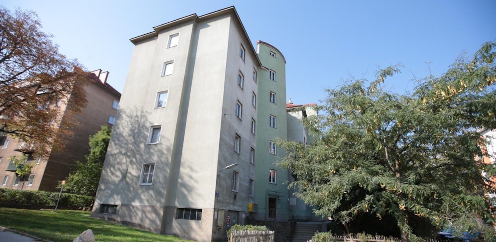 Beide SPÖ-Bürgermeisterkandidaten sprechen sich gegen Gehaltschecks im Gemeindebau aus.