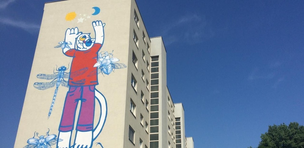 Cool: Eine riesige Street-Art-Katze ziert seit kurzem die Per-Albin-Hansson-Siedlung in Favoriten.