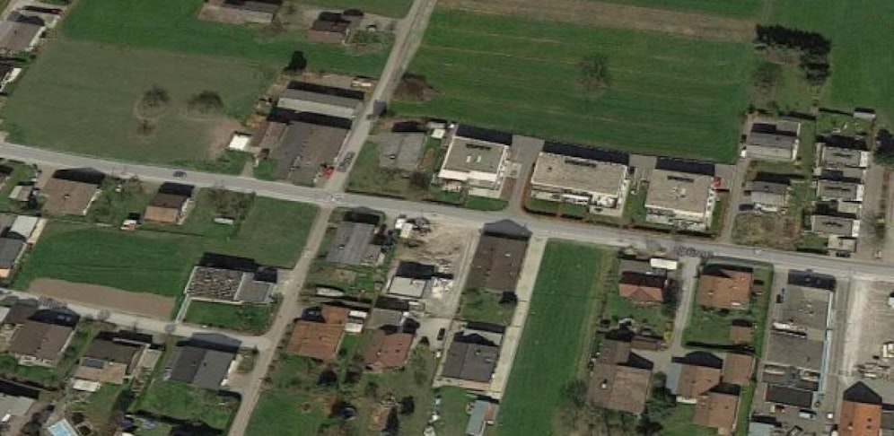 Der Radfahrer war am Freitagabend in Koblach in Richtung Osten unterwegs.