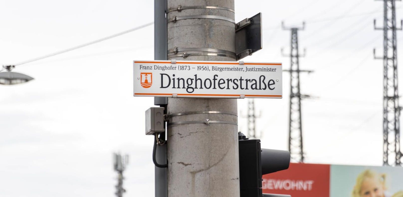 Die Dinghoferstraße ist umstritten, weil der Ex-Bürgermeister Franz Dinghofer Mitglied der NSDAP war. Und sie ist nach einem Mann benannt.