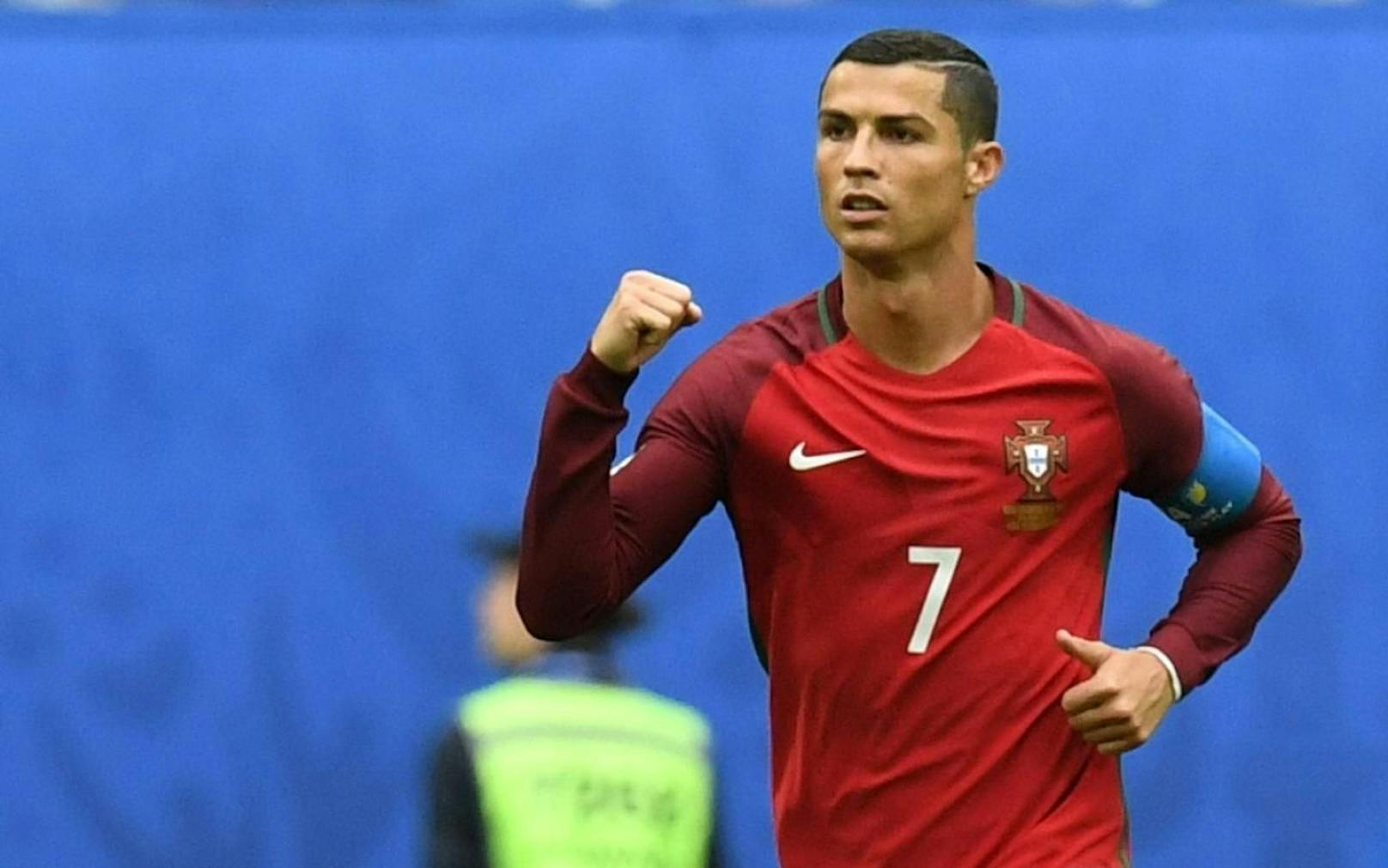 Cristiano Ronaldo jubelt über seinen 75. Länderspiel-Treffer