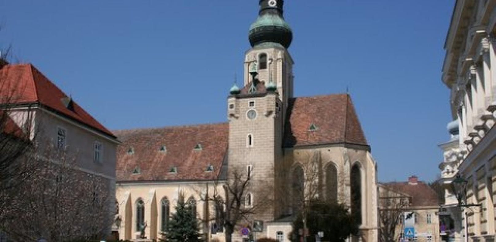 Die Stadtpfarrkirche St. Stephan in Baden.