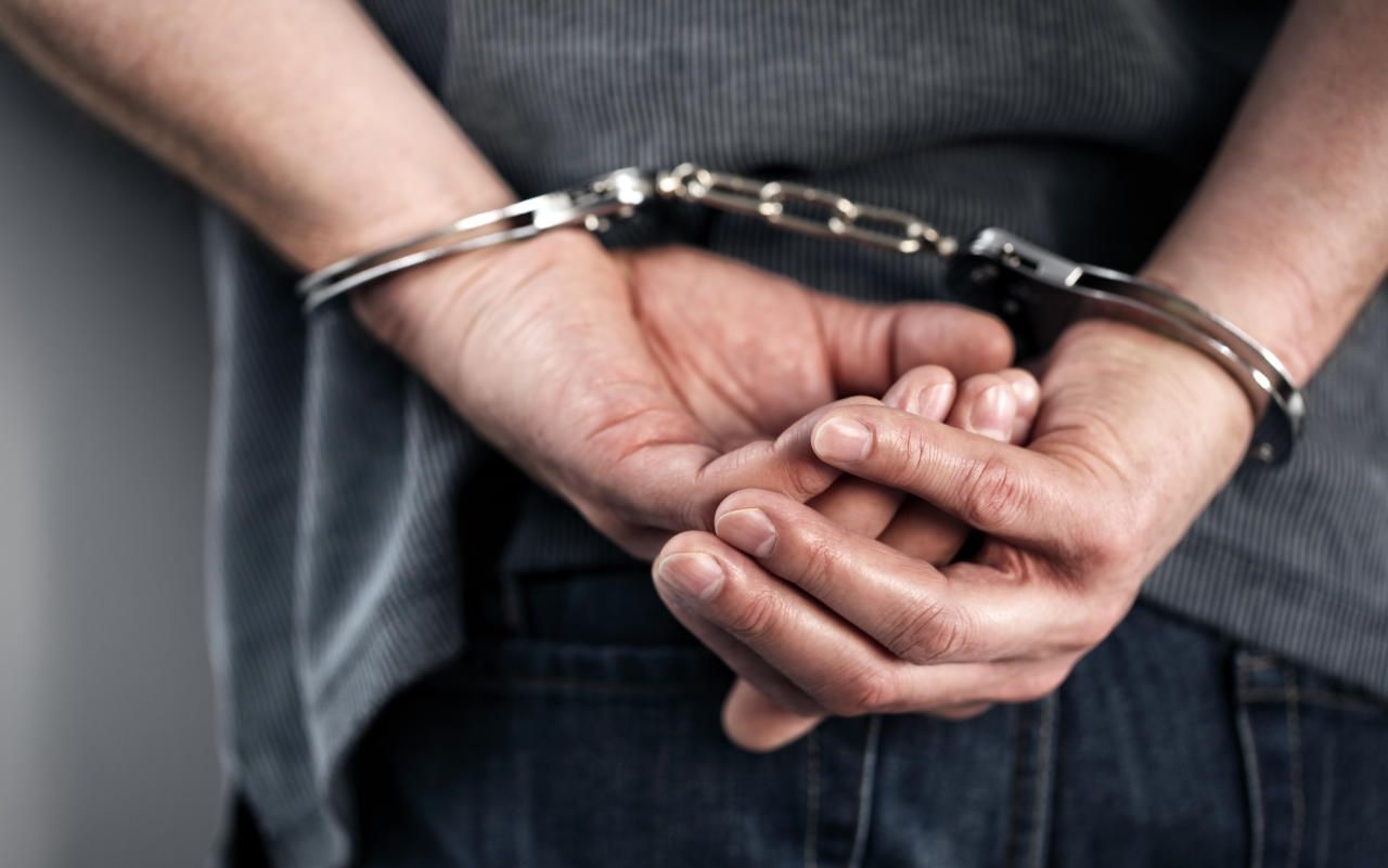 Heute.at - Rabiater Mann verletzt bei Festnahme zwei Polizisten