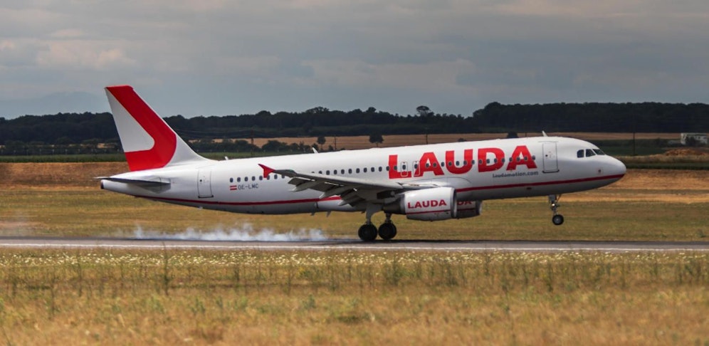 Foto eines Laudamotion-Flugzeuges.