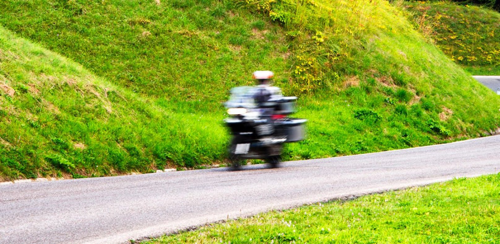 Motorrad-Raser von Polizei mit 177 km/h geblitzt