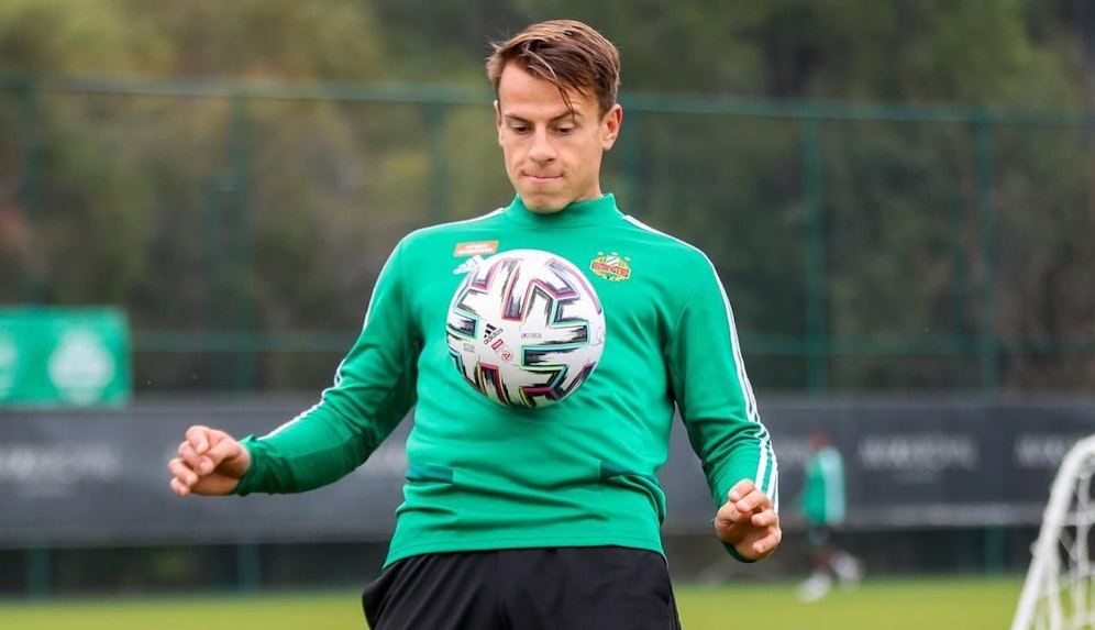 Bald wieder Realität: Rapid-Kapitän Stefan Schwab beim Training.