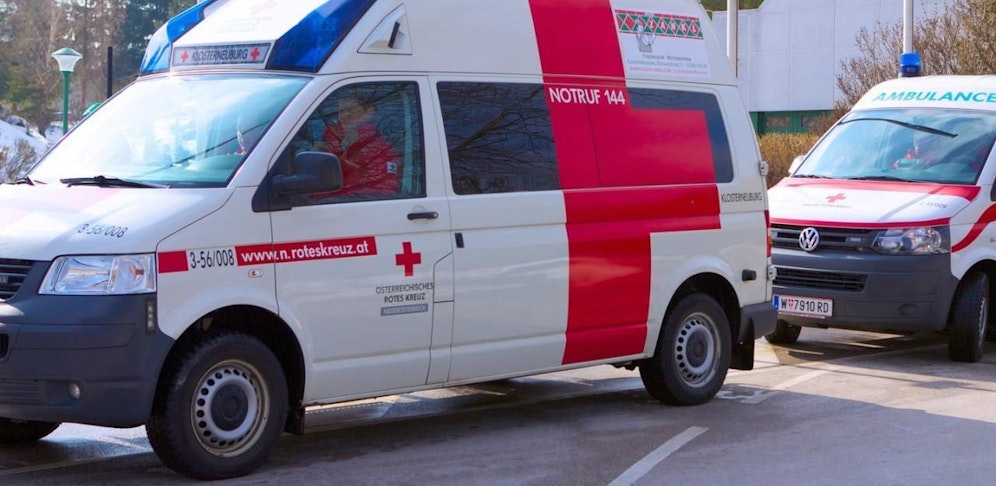 Ein Grazerin fuhr gegen ein Garagentor. Sie verstarb noch am Unfallort. (Symbolfoto)