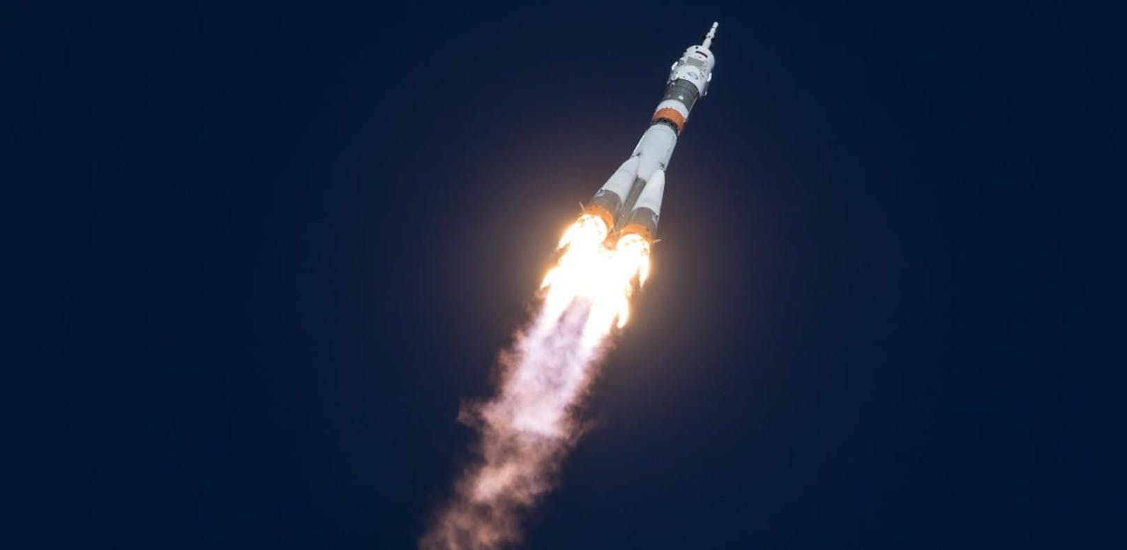 Astronauten müssen nach Raketen-Panne notlanden
