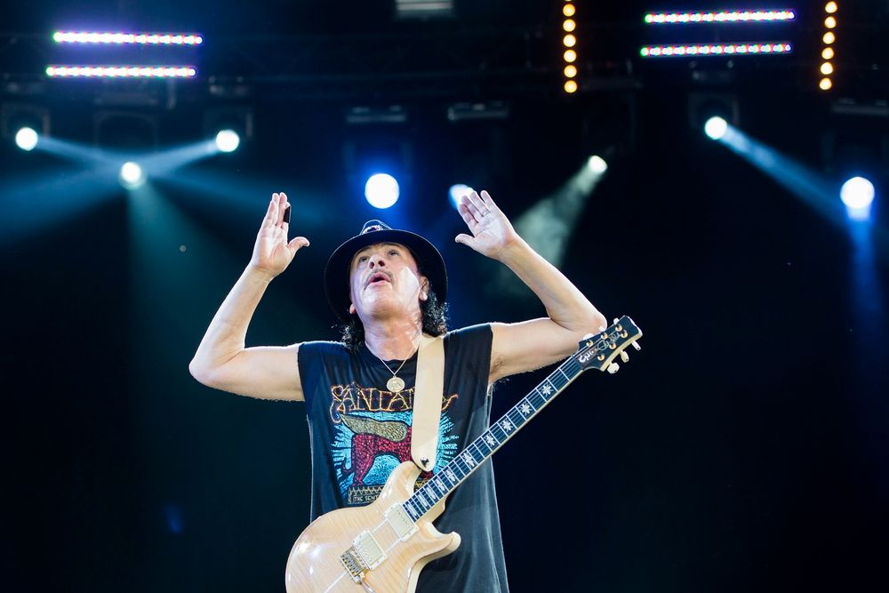 Carlos Santana gehört zu den bekanntesten Gitarristen der Welt.