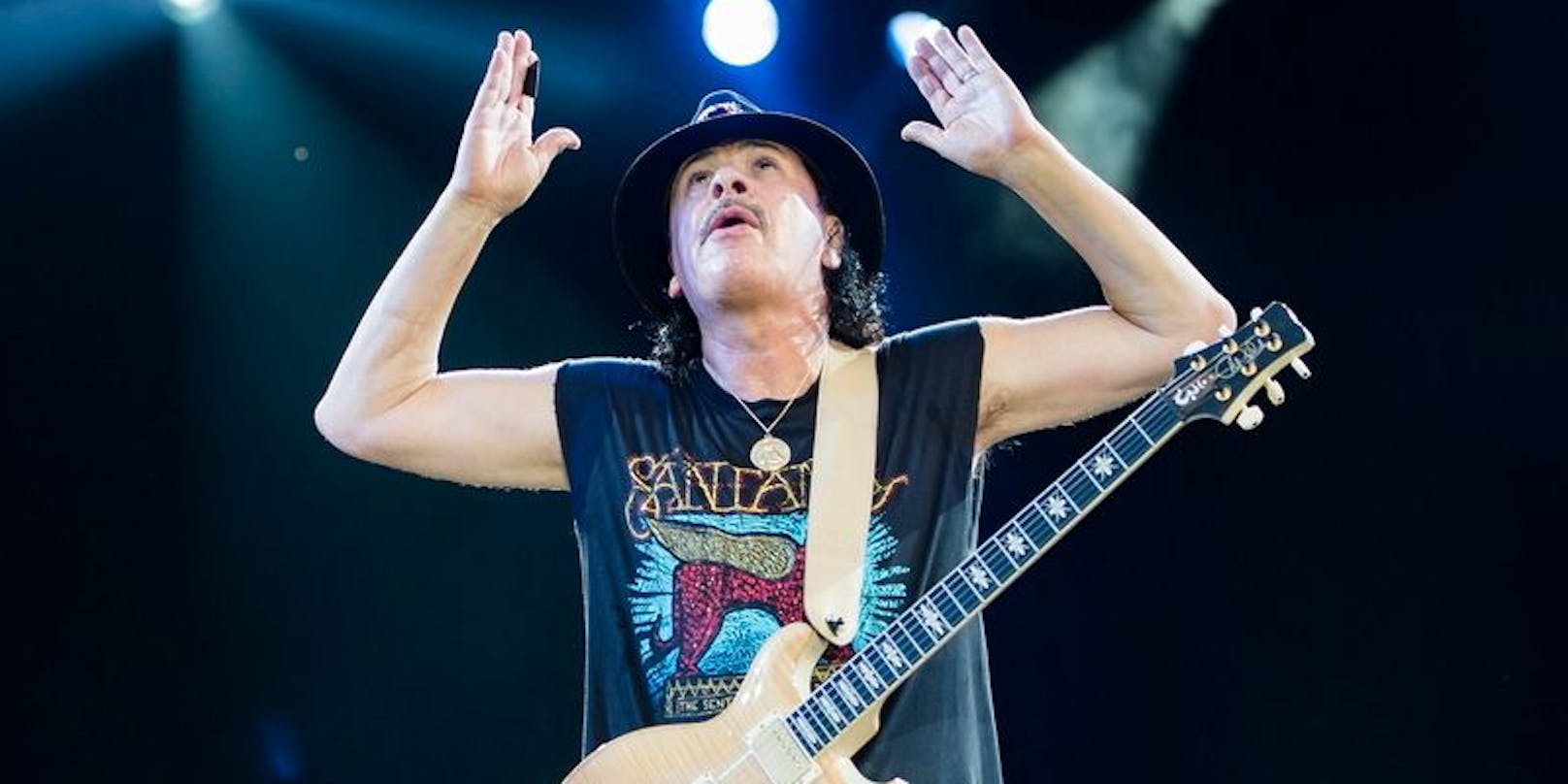 Carlos Santana gehört zu den bekanntesten Gitarristen der Welt.