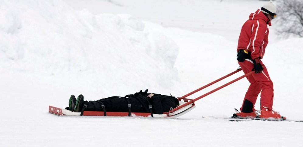 Mit dem Akia musste der verletzte Bub (13) ins Tal gebracht werden (Symbolbild). 