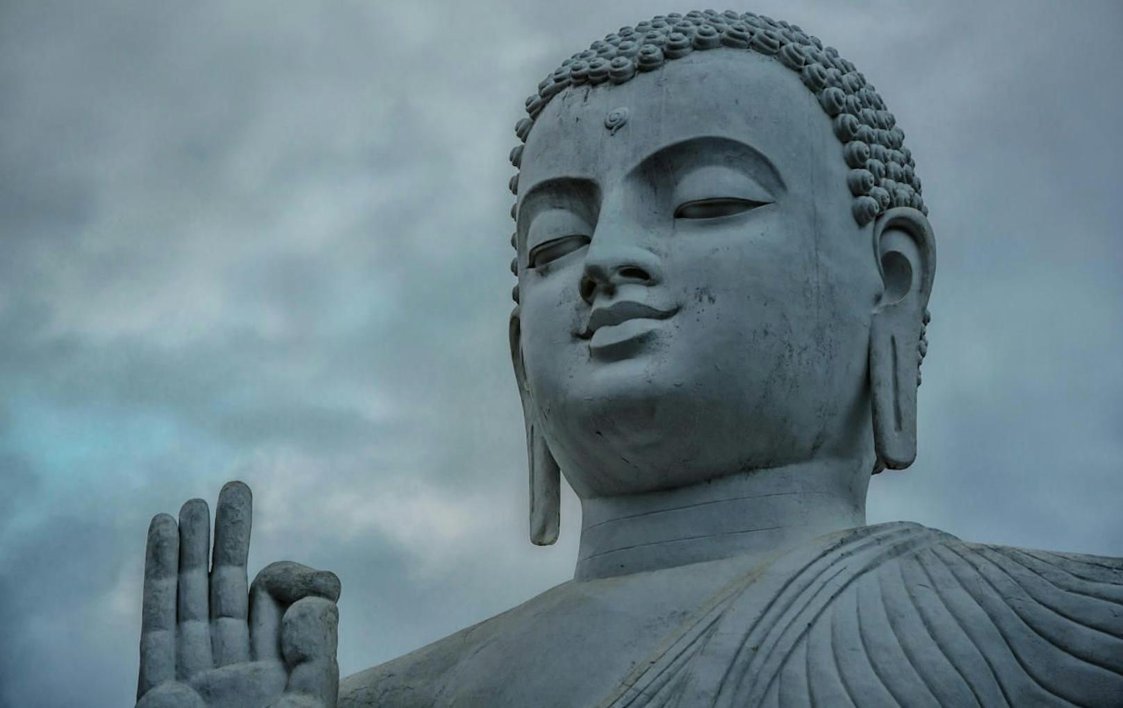 Eine Buddha-Statue. Symbolbild