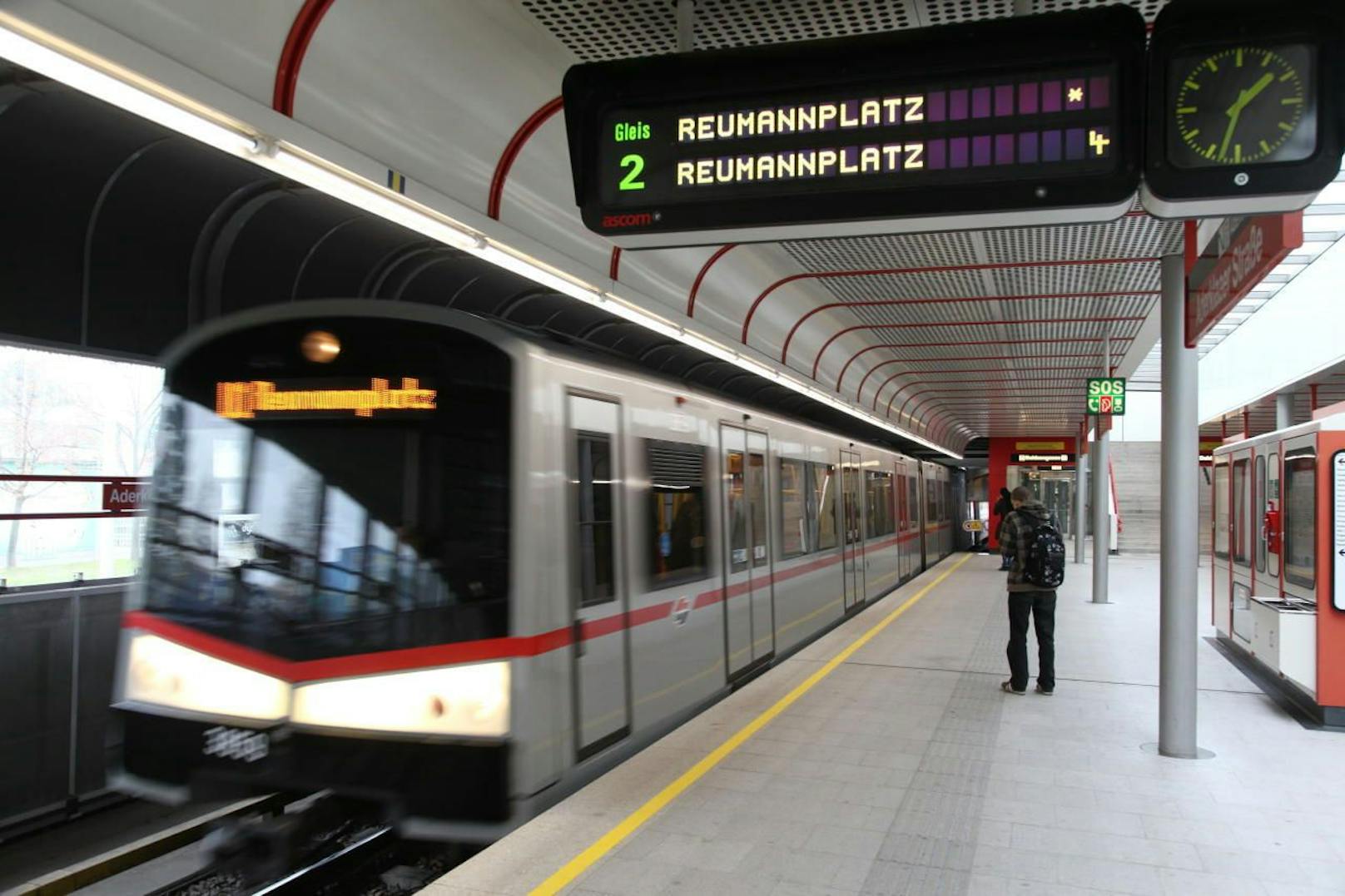 Der Vorfall ereignete sich in der U1-Station Aderklaaer Straße.