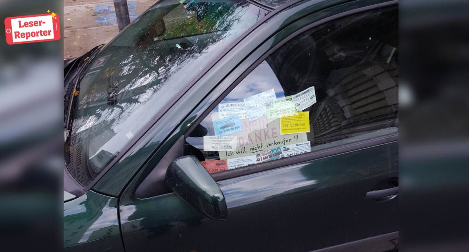Ein Autobesitzer war besonders kreativ und bastelte eine Nachricht an die Kärtchenverteiler.