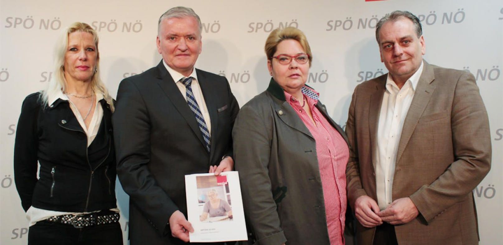 Aus für Aktion 20.000 verärgert die SPÖ: Sigrid Schmidt (Schwechat), Landesparteivorsitzender Landesrat Franz Schnabl, Bgm. Karin Baier (Schwechat) und NR  Andreas Kollross (Trumau).