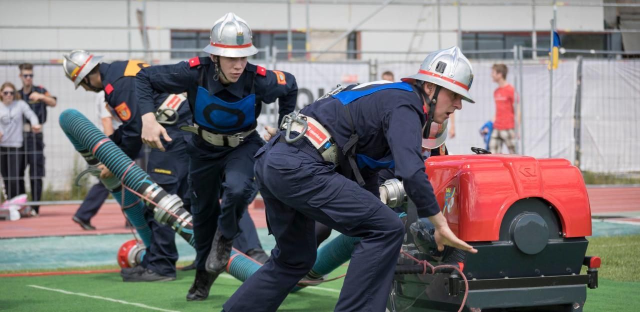 1.400 Gruppen kämpften bei Feuerwehrbewerben - Niederösterreich | heute.at