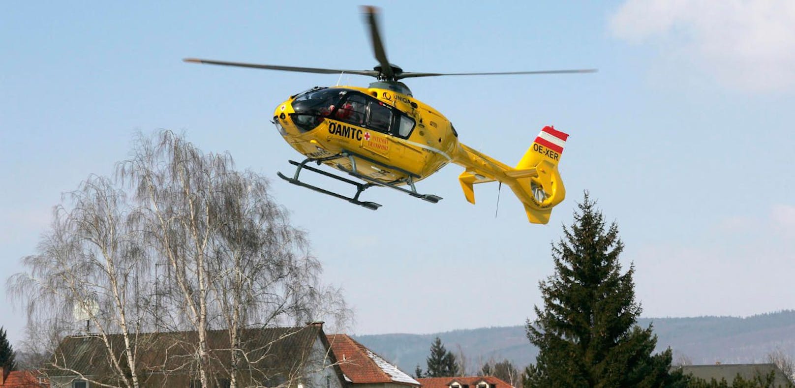 Der Helikopter Christophorus 10 war im Einsatz, dem Mann konnte aber nicht mehr geholfen werden.