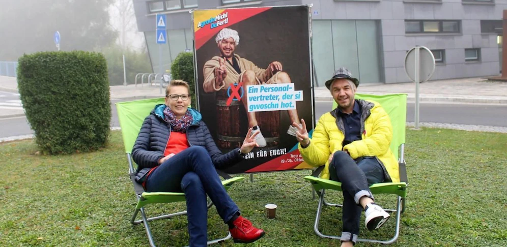 Michael Fertl mit Personalvertreterin im NÖ Landhaus Petra Eichberger