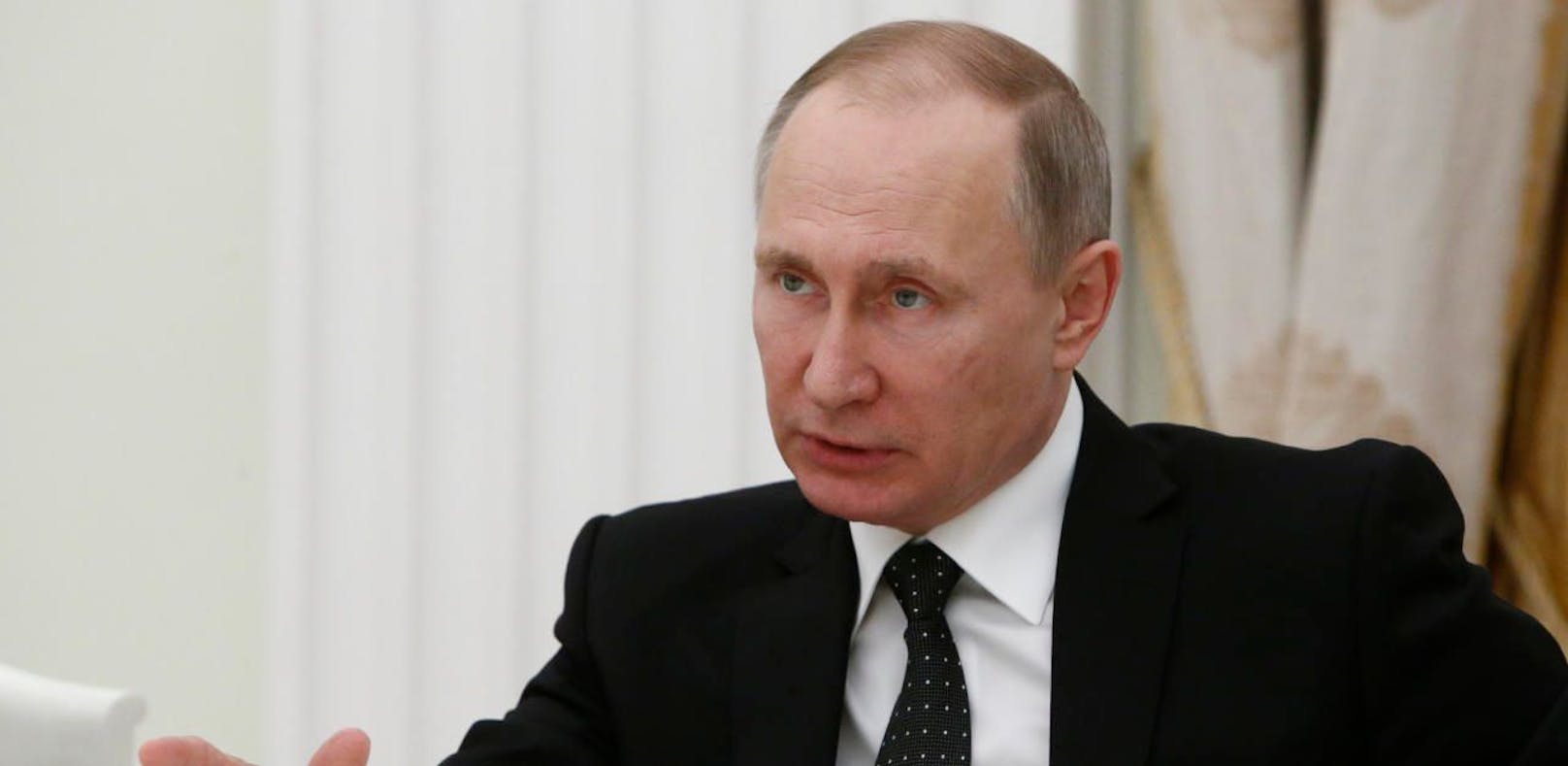 Wladimir Putin stellt sich gegen eine Verlängerung der Ermittlungen in Syrien.
