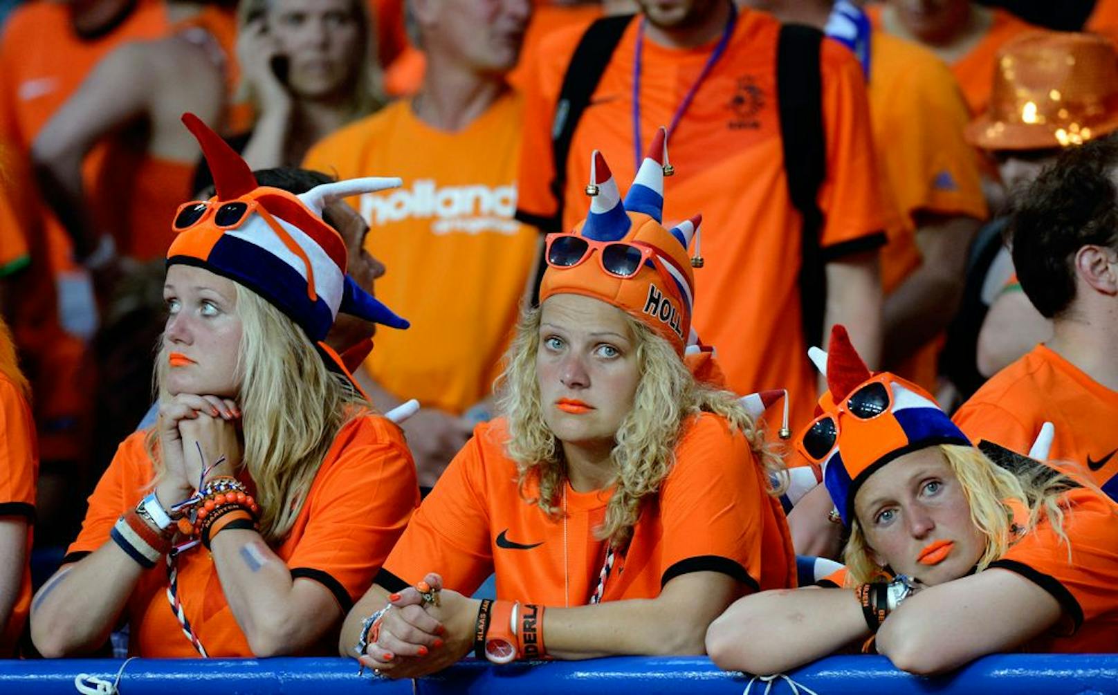 Ein anstehendes WM-Qualifikationsspiel der niederländischen Männer-Fußballnationalmannschaft würde vor leeren Rängen stattfinden.