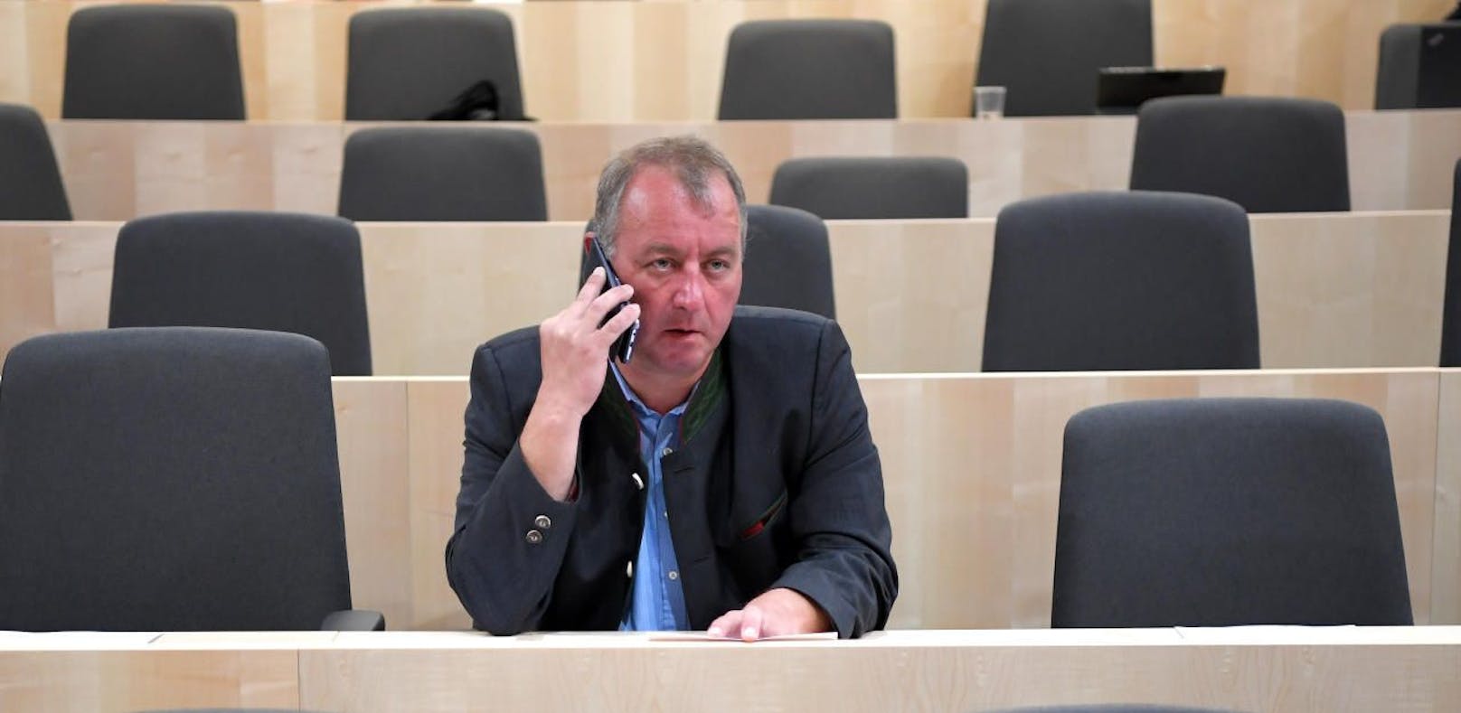 Der Abgeordnete Wolfgang Zanger (FPÖ) steht rund drei Wochen vor der steirischen LTW unter Druck.
