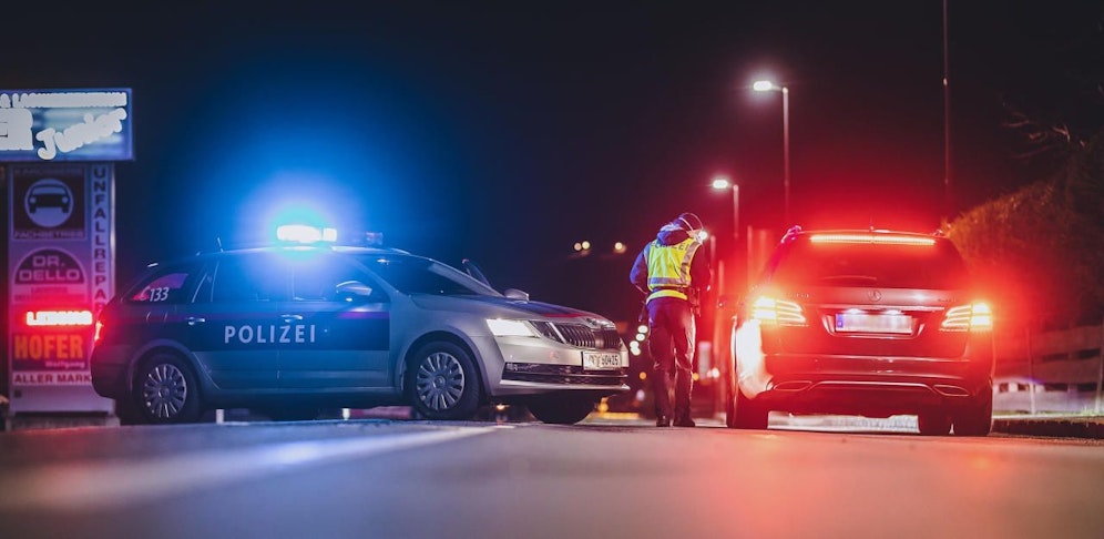Die Polizei nahm dem Lenker den Führerschein ab. 
