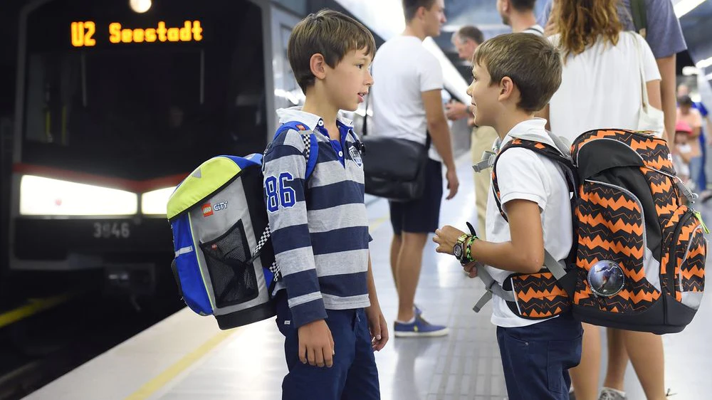 Heute.at - Schulstart mit S-Bahnsperre– Stresstest für Wiens Öffis