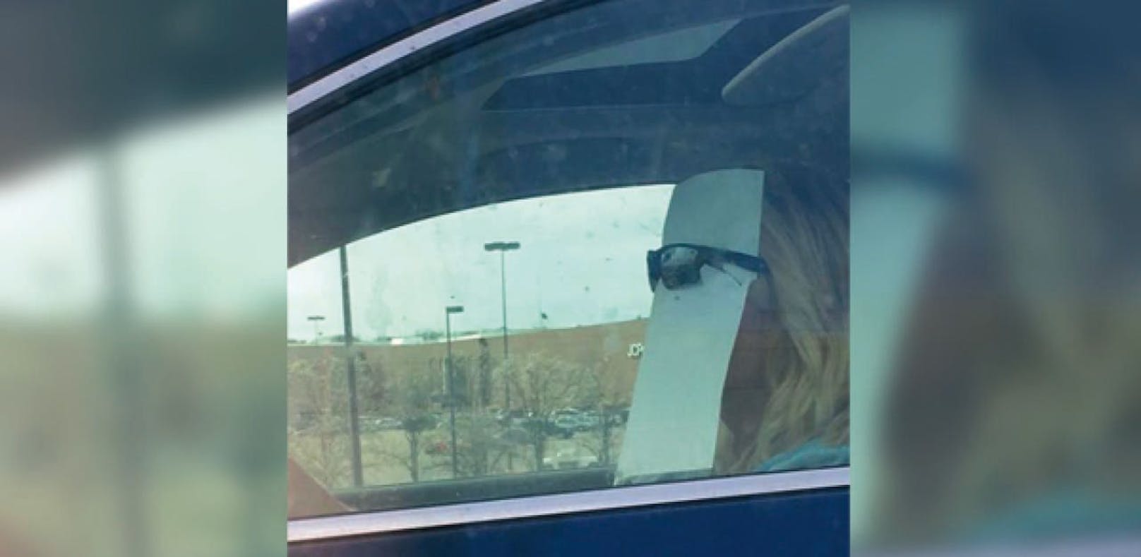 So fotografierte ein anderer Lenker die Frau hinterm Steuer ihres CR-V.