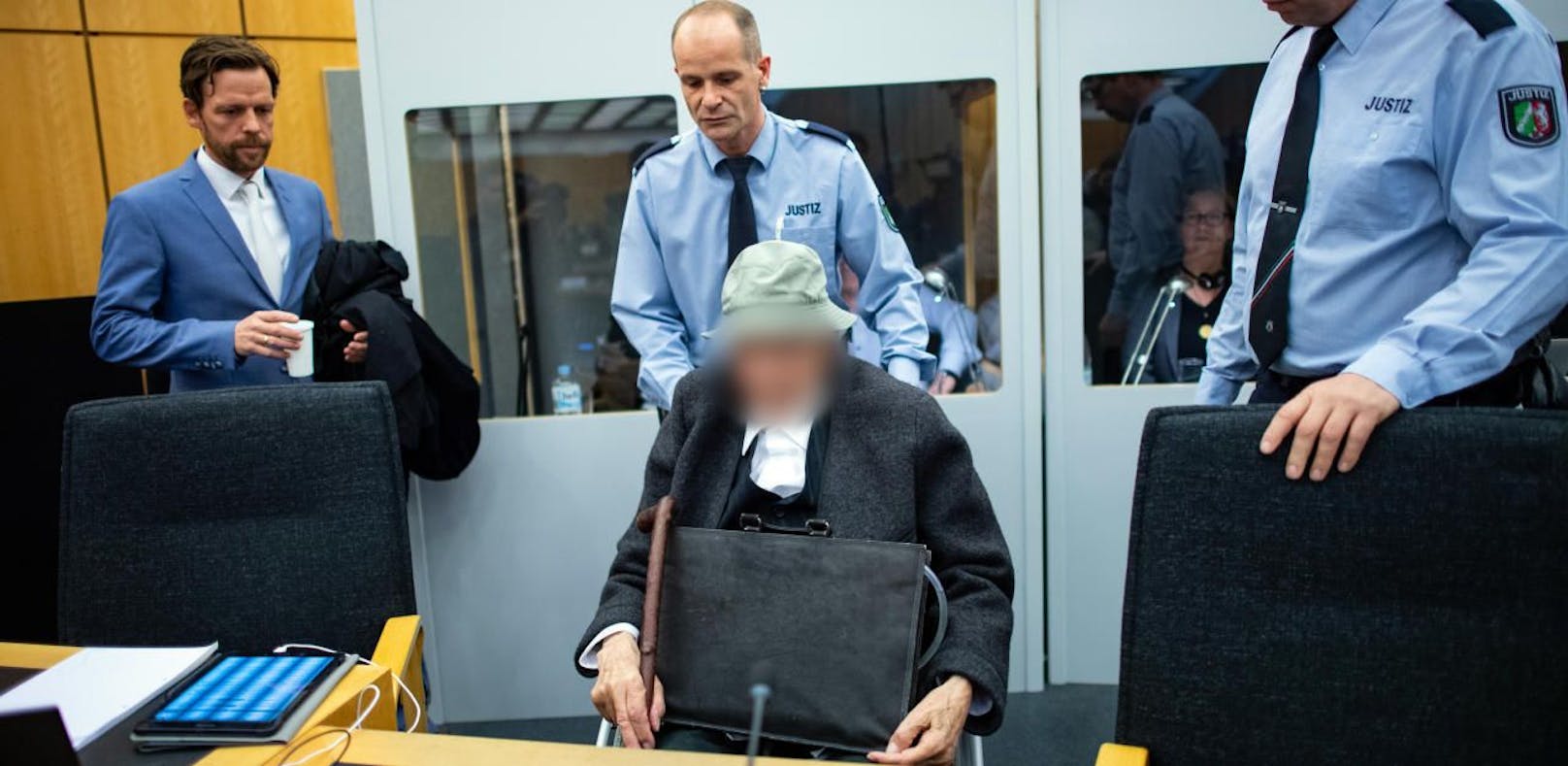 Ein ehemaliger Wachmann des KZ Stutthof steht in Münster vor Gericht