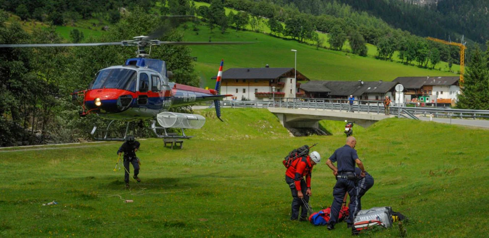 Der Notarzt konnte nur noch den Tod des Unbekannten feststellen.