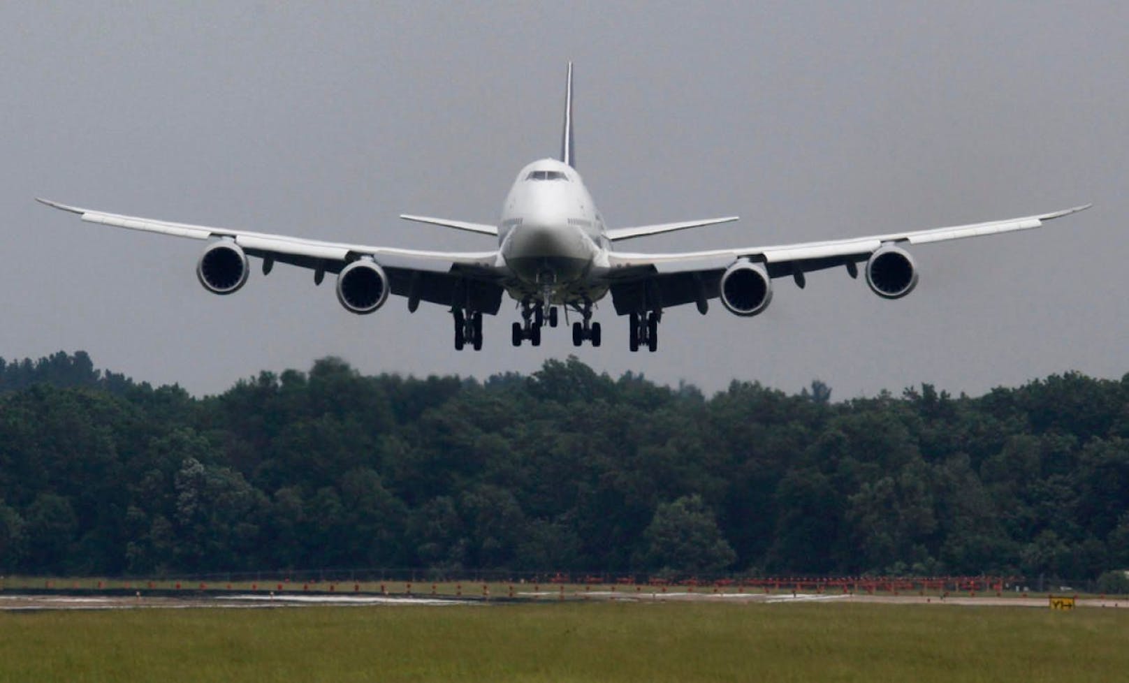 Zu viel Angst: Ein Israeli zwang eine Lufthansa-Boeing 747 zur Notlandung.