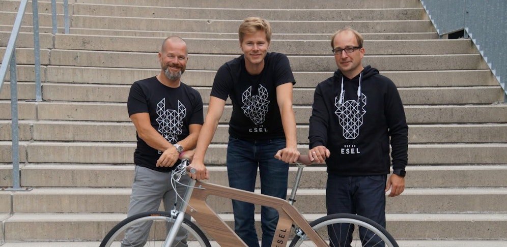 Christoph Fraundorfer (Mitte) und sein Team konnten mit My Esel überzeugen.