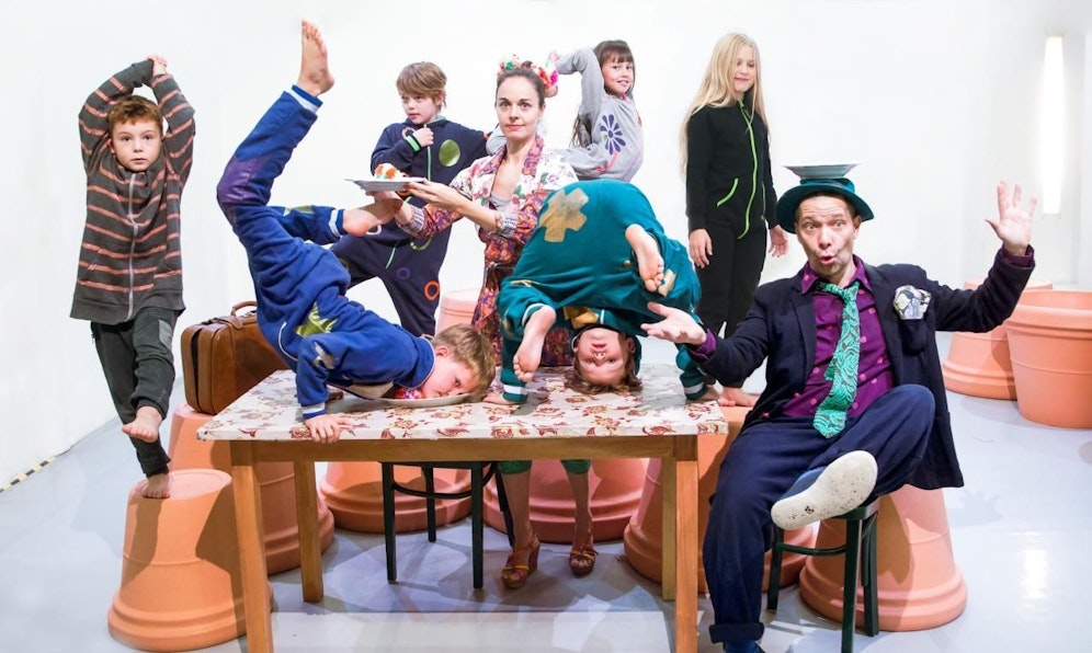 Ab 10.2. wütet "Herr Jemineh hat Glück" im Wiener Dschungel, mit dabei: Leo, Julian, Jasa, Adam, Alina und Vanessa (v. li. na. re.)