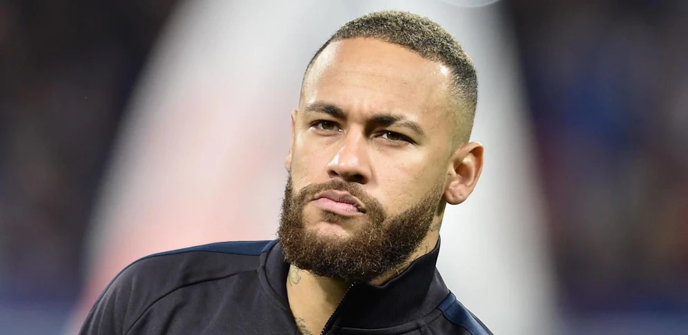 Fußball-Superstar Neymar könnte nach der Corona-Krise an alter Wirkungsstätte kicken.