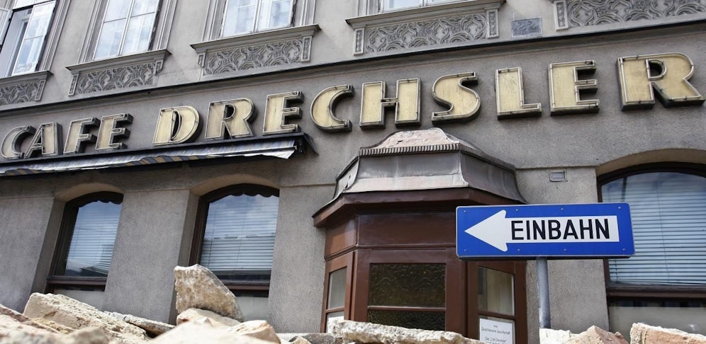 Das wars mit dem legendären Cafe.