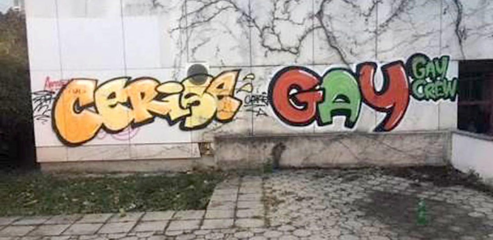 Schwere Sachbeschädigung durch Graffiti.