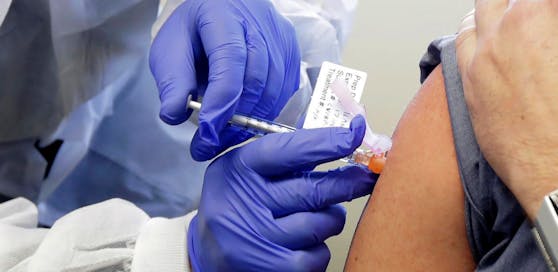 In Deutschland wurde die Genehmigung für erste Impfstoff-Versuche erteilt.
